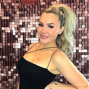 Alyssa Ryndak at Flawless Medspa in Las Vegas, NV Alyssa Ryndak at Flawless Medspa in Las Vegas, NV